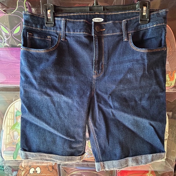 Old Navy Dark Wash Jean Shorts High Rise Size 12 Women - Picture 1 of 6